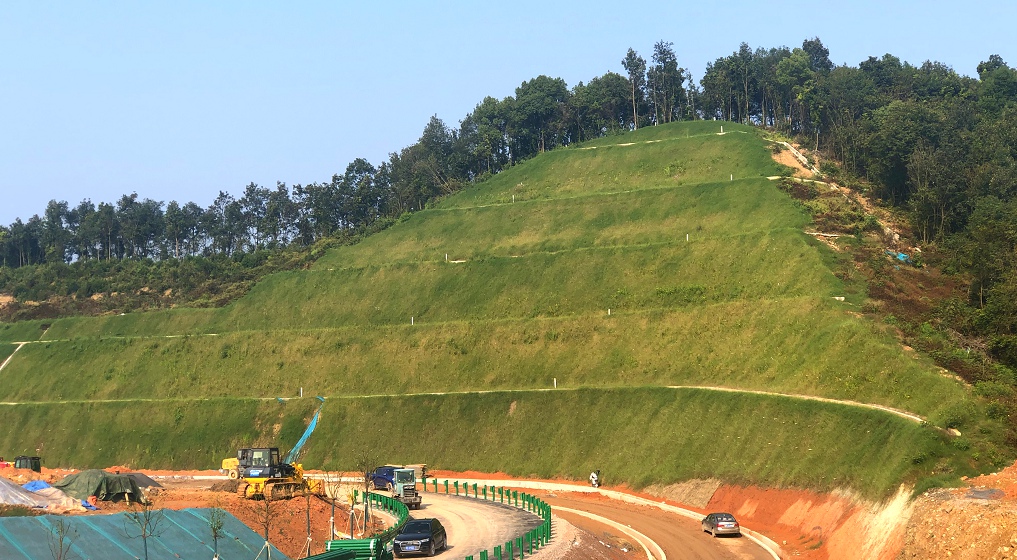 湖北回然護坡綠化工程 構筑生態屏障，重塑綠色礦山