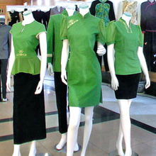 法特羽絨制衣廠 專業(yè)團體訂做服飾，服飾零售一站式服務